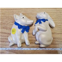 2 VINTAGE PIG & RABBIT CHALKWARE