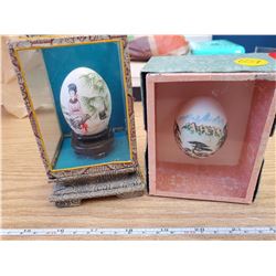 2 VINTAGE ORIENTAL HAND PAINTED EGGS