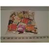 Image 2 : 100 VINTAGE ASSORTED ADVERTISING MATCH BOOKS