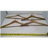 Image 1 : 4 Coat Hangers