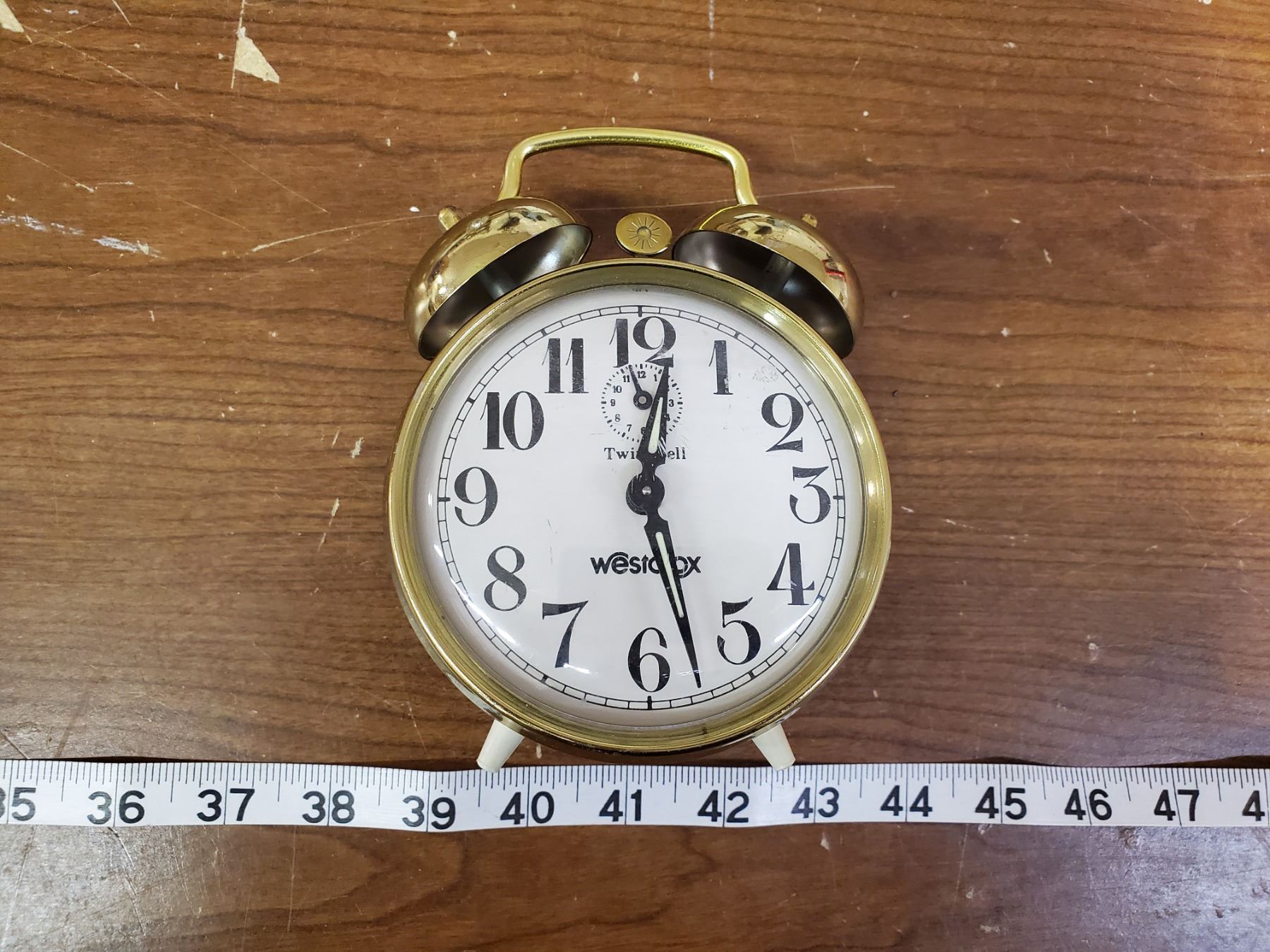 WESTCLOX TWINBELL ALARM CLOCK (NOT OLD) WORKING CONDITON Schmalz