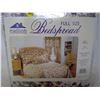 Image 2 : Queen Size Bed Spread, Pillow Covers, and Decorative Pillow Sham