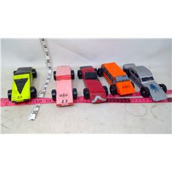 5 Wooden Race Cars