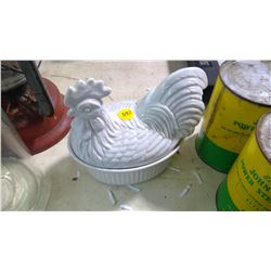 HEN ON A NEST (MILK GLASS)