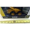 Image 3 : ERTL 1/16 SCALE JOHN DEERE 320D SKIDSTEER
