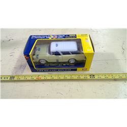 MOTOR MAX 1/24 SCALE 1955 CHEVY BEL AIR NOMAD WAGON