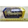 Image 2 : MOTOR MAX 1/24 SCALE 1955 CHEVY BEL AIR NOMAD WAGON