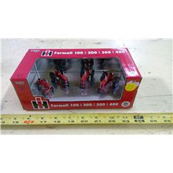 ERTL 1/64 SCALE INTERNATIONAL 4 TRACTOR SET