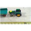 Image 2 : 1/64 JOHN DEERE TRACTOR AND BRITAINS LTD TRAILER