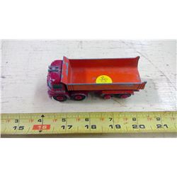 LESNEY DIE CAST DUMP TRUCK