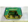 Image 2 : ERTL 1/16 SCALE JOHN DEERE 620 TRACTOR