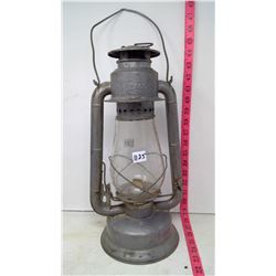 1953 Beacon Windproof Kerosene Outdoor Lantern