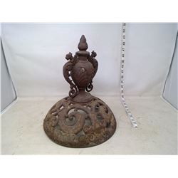 DECORATIVE CAST STOVE TOPPER