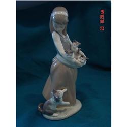 Retired Lladro 1309 Girl With Cats Figurine #862631