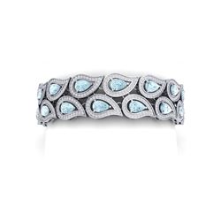 19.62 ctw Sky Topaz & VS Diamond Bracelet 18K White Gold