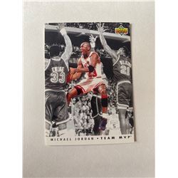Micheal Jordan 1992-93 Upper deck Team MVP