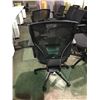 Image 2 : BLACK MODERN MESH BACK MOBILE OFFICE CHAIR