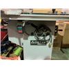 Image 2 : DELTA INDUSTRIAL TABLE SAW WITH ACCESSORIES
