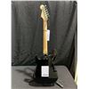 Image 2 : BLACK FENDER SQUIER STRAT AFFINITY MADE IN CHINA ELECTRIC GUITAR WITH PADDED GIG BAG