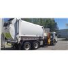 Image 2 : 2013 PETERBILT GARBAGE TRUCK, WHITE, DIESEL, AUTOMATIC, VIN#3BPZL50XXDF209469, 112,360KMS,