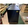 Image 4 : 2020 BLUE STEELMAN 10FT WORK BENCH WITH 25 DRAWERS, 113W X 29 X39"H DRAWERS WITH LOCK AND ANTI-SLIP