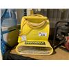 Image 1 : YELLOW DAYTON COMMERCIAL EXTRACTOR FAN