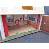 Image 3 : (2) Fisher-Price Barn Playsets