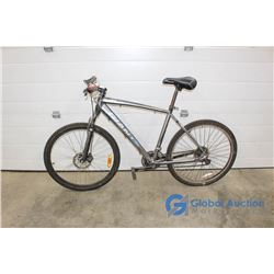 Men's 26" Giant Mountain Bike w/ Disc Brakes