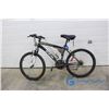 Image 2 : Men's 24" CCM Mountain Bike