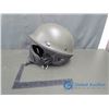 Image 2 : Bell Motorcycle Helmet, Green, XL