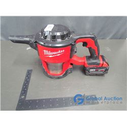 Milwaukee Compact Vaccum and Battery NO CHARGER