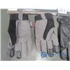 Image 4 : Essential Collapsible Storage Containers, Men's Leather Gloves, and Water Repellent Gloves