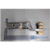 Image 1 : Hitch with Rust Gross Wt. 11000lbs