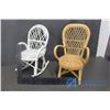 Image 3 : (4) Wicker Doll Chairs