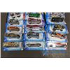 Image 2 : (18) Hot Wheels in Packages