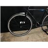 Image 2 : BLACK TRACK SINGLE SPEED ROAD BIKE, SPROCKETS MISALIGNED, MAINTENANCE AND REPAIRS NEEDED, HEADSET