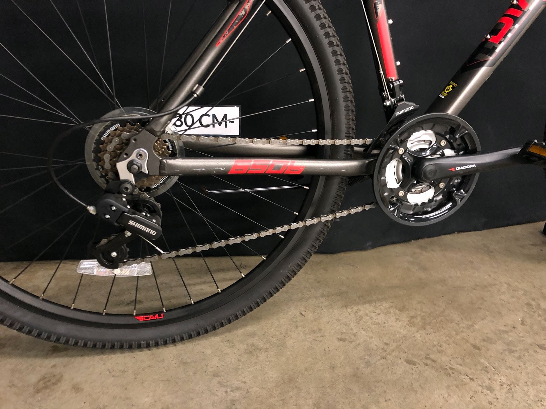 BLACK AND RED DIADORA NOVARA 21 SPEED FRONT SUSPENSION MOUNTAIN BIKE ...