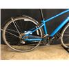 Image 8 : BLUE MARIN FAIRFAX 27 SPEED HYBRID TRAIL BIKE, MEDIUM FRAME SIZE, STANDOVER HEIGHT: 72 CM
