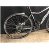 Image 8 : BLACK AND GREEN HYPER VIKING TRAIL FRONT SUSPENSION MOUNTAIN BIKE, FRONT SHIFTER, FRONT DERAILLEUR