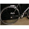 Image 8 : BLACK PURE SINGLE SPEED ROAD BIKE WITH CLIP PEDALS, STANDOVER HEIGHT: 84 CM