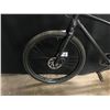 Image 2 : BLACK HARO 8 SPEED TRAIL BIKE WITH FRONT AND REAR DISC BRAKES, MEDIUM FRAME SIZE, NEEDS NEW GRIPS,