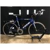 Image 8 : BLUE TREK HILO 18 SPEED ROAD BIKE, GENERALLY WORKING BUT NEEDS MAINTENANCE, STANDOVER HEIGHT: 75 CM