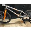 Image 3 : CHROME AND ORANGE AVIGO FREESTYLE NIGHT HAWK BMX BIKE WITH FRONT AND REAR BRAKES, PEGS AND GYRO