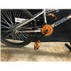 Image 8 : CHROME AND ORANGE AVIGO FREESTYLE NIGHT HAWK BMX BIKE WITH FRONT AND REAR BRAKES, PEGS AND GYRO