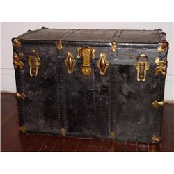Trunk 1890 #849135