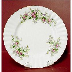 Royal Albert Plate - LAVENDER ROSE #857263