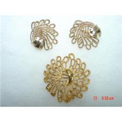 TRIFARI 3 piece brooch earrings set #872313