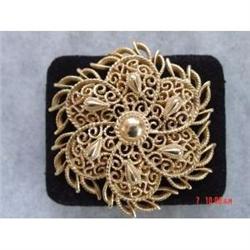 1940-1960s TRIFARI Gold Filigree Brooch #872619