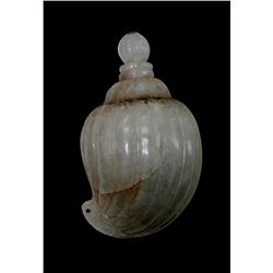 Mughal Indian, white Jade gunpowder flask with ruby