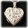 Image 4 : BAROQUE STERLING SILVER ENGRAVED LOCKET